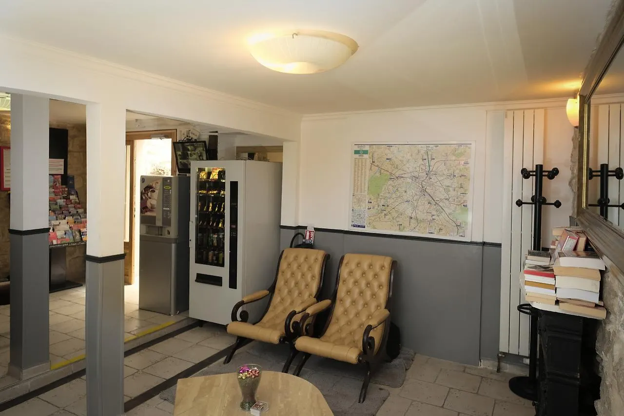 **  Gry hotel de Clermont París Francia